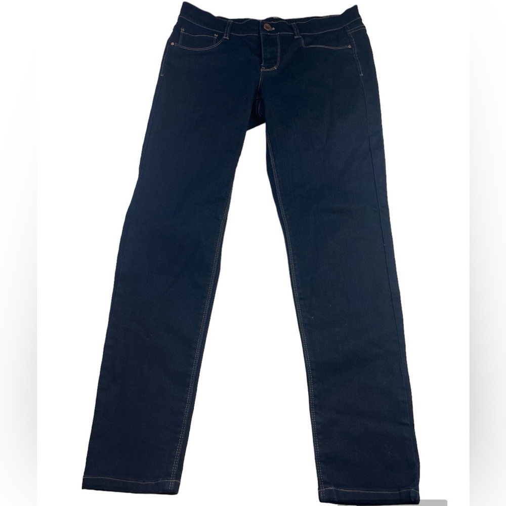 NWOT WHBM Skinny Leg Dark Wash Size Medium